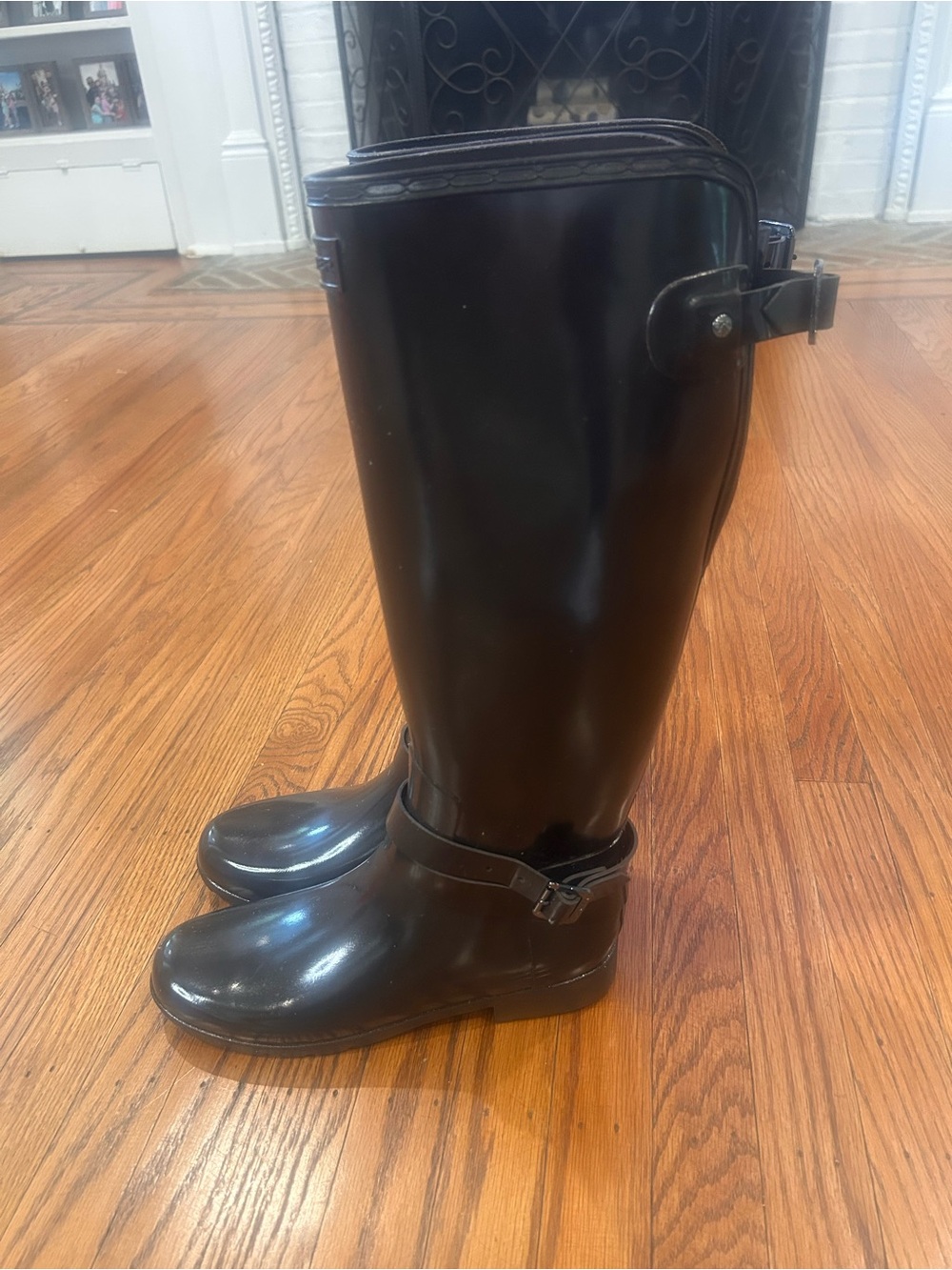 Hunter Black Rain Boots - size 9